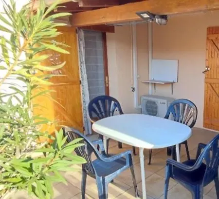 Holiday home Les Mers Du Sud, 4 Personnes, Velos, Piscine, Climatisation, A 120m *