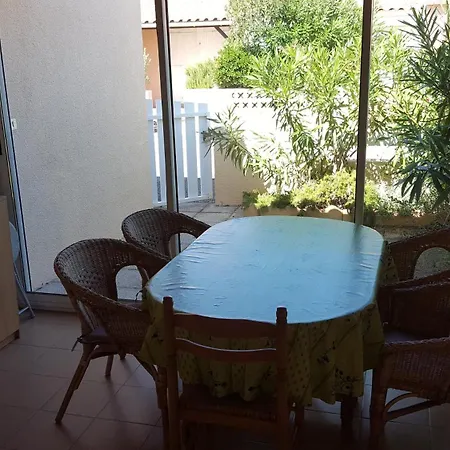 Les Mers Du Sud, 4 Personnes, Velos, Piscine, Climatisation, A 120m * Gruissan